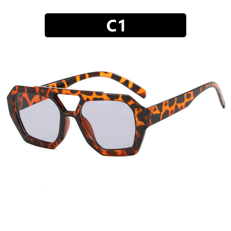 Leopard Print Oversized Sunglasses - Image 3